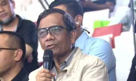 Mahfud MD Sebut PSSI Sulit Disentuh karena Aturan FIFA Menteri Koordinator Bidang Politik, Hukum, dan HAM (Menko Polhukam) Mahfud MD / tangkapan layar kanal YouTube Najwa Shihab