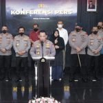 11 Gas Air Mata Ditembakkan Aparat di Tiga Titik Stadion Kanjuruhan