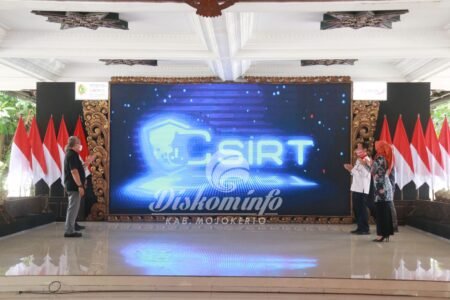 Pemkab Mojokerto Launching Tim CSIRT, Lindungi Sistem Informasi Launching Tim Tanggap Insiden Siber / Computer Security Incident Response Team Kabupaten Mojokerto (MojokertoKab-CSIRT) / Dhn/Mki;Ven/Ar
