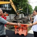 Atasi Genangan, Wali Kota Eri Cahyadi Imbau Setiap Rumah Bangun Saluran