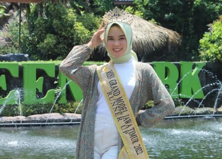 Pariwisata Jawa Timur Sebagai Pionir Kebangkitan Ekonomi Nasional Bilqis Islach Waffrodah - Miss Grand Model Muslimah Jawa Timur 2022 / Ist