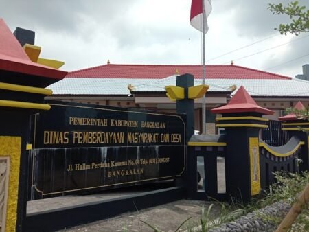 Percepat Pembangunan Desa Cerdas, DPMD Bangkalan Gerakkan Duta Digital Kantor Dinas Pemberdayaan Masyarakat dan Desa (DPMD) Bangkalan / Istimewa