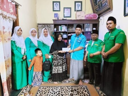 KNPI Kabupaten Malang Kembali Salurkan Bantuan untuk Korban Tragedi Kanjuruhan dan Bencana Alam DPD KNPI Kabupaten Malang bersama Fatayat NU salurkan bantuan untuk Korban Tragedi Kanjuruhan