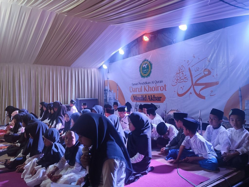 Peringati Maulid Nabi, TPQ Darul Khoirot Gelar Maulid Akbar dan Doa Bersama Peringatan Mualid Nabi Muhammad SAW, Maulid Akbar dan Doa Bersama TPQ Darul Khoirot / dok. Wartacakrawala