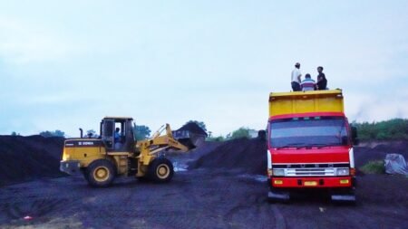 53 Kavling Telah Beroperasi di Stokpile Pasir Terpadu Lumajang Stokpile pasir di Kabupaten Lumajang, Jawa Timur / Kominfo-lmj/Ydc