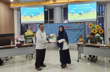 Penuhi Keinginan Pemustaka, Perpustakaan Unisma Adakan Pelatihan Menulis Kreatif Sastra Perpustakaan Universitas Islam Malang (Unisma) adakan pelatihan menulis kreatif karya sastra