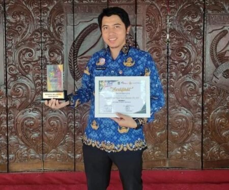 Milenial Inspiratif, Ahmad Dzulfikar Nurrahman Raih Penghargaan KORPRI Awards 2022 Kepala Bidang Pengendalian Pencemaran dan Kerusakan Lingkungan (PPKL) Dinas Lingkungan Hidup (DLH) Kabupaten Malang, Ahmad Dzulfikar Nurrahman