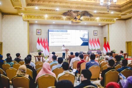 Wujudkan Kepatuhan Pajak, Pemkab Jember Manfaatkan Sinkron Box Pembekalan teknis wajib pajak secara digital melalui alat Sinkron Box / ipf