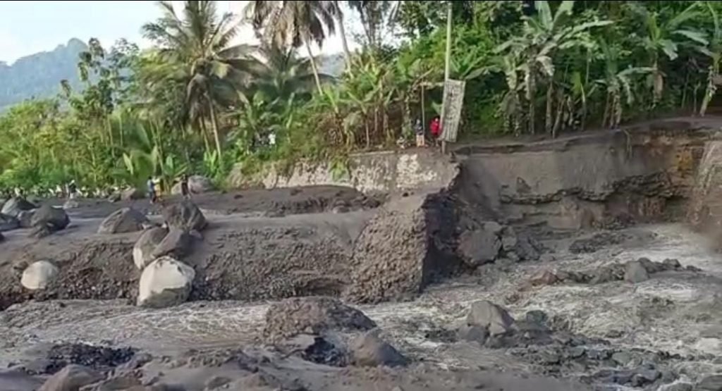 Pemkab Lumajang Usulkan Pembangunan Jembatan Gantung di Sumberlangsep Kondisi jembatan Limpas Sumberlangsep Candipuro / Kominfo-lmj/Fd