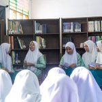 Jurusan Bahasa SMA An Nur Gelar Bedah Buku The Alchemist Karya Paulo Coelho