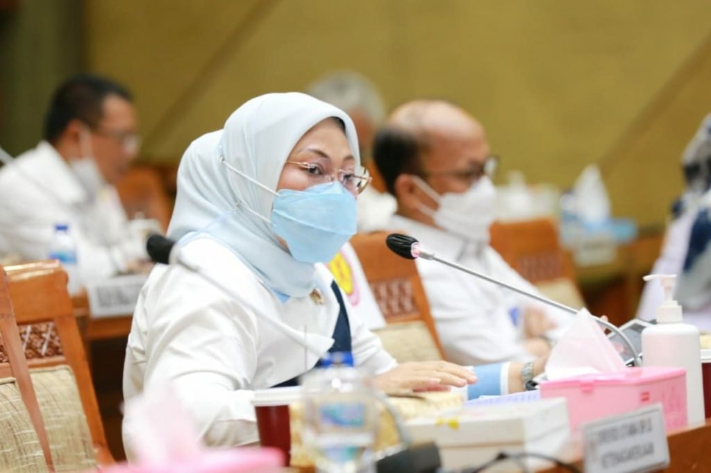 Menaker Ida Fauziyah Sebut Perppu Ciptaker Telah Serap Aspirasi Menteri Ketenagakerjaan (Menaker) Ida Fauziyah / @idafauziyah
