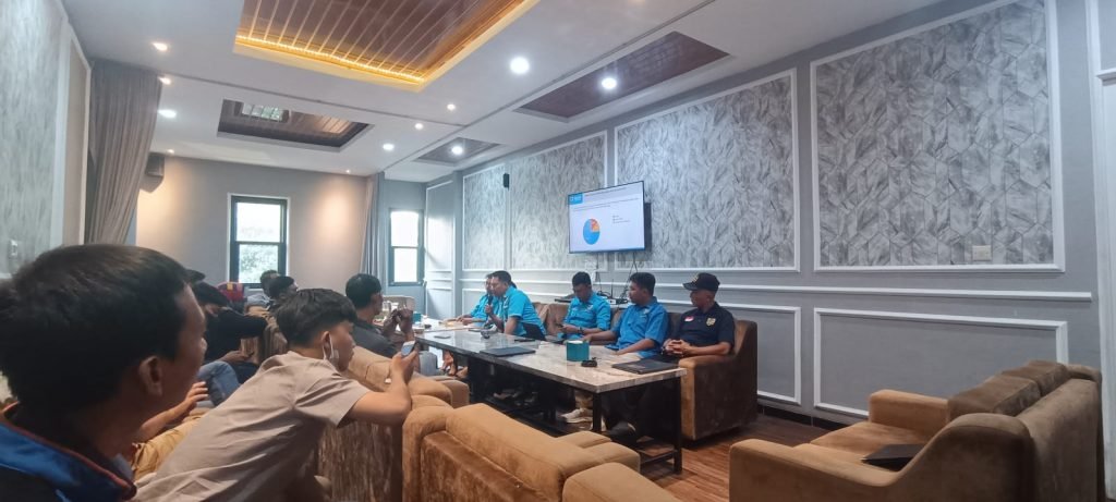 Usut Kericuhan Aremania, DPD KNPI Kabupaten Malang Minta Polisi Berikan Tindakan Humanis DPD KNPI Kabupaten Malang saat melakukan press release
