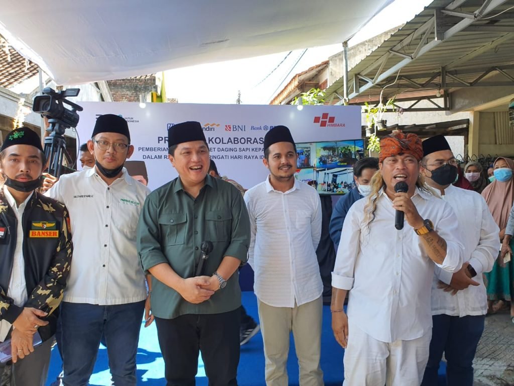 Sampaikan Optimisme Publik, Gus Syafiq: Erick Thohir Mampu Melakukan Perubahan di PSSI Ketua PW GP Ansor Jatim Syafiq Syauqi bersama Ketua Umum PSSI terpilih Erick Thohir