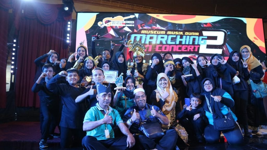Tampil Memukau, Gema Nada Hidayat Juarai Festival Marching In Concert 2. Tampil Memukau, Gema Nada Hidayat Juarai Festival Marching In Concert 2.