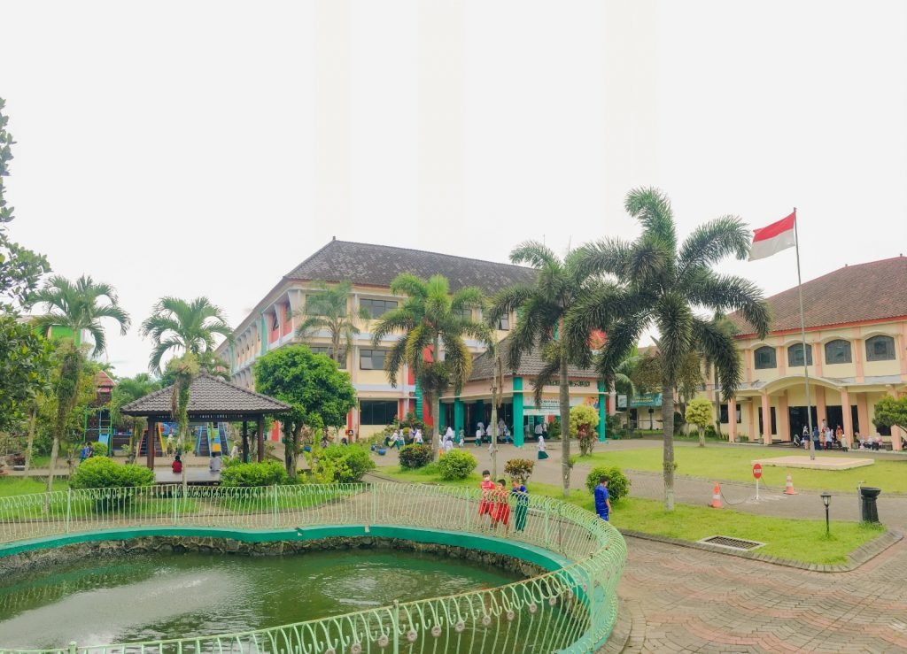 4 Program Unggulan Sekolah Yang Sering Menjadi Favorit Dari Orang Tua Masa Kini Suasana Lingkungan Belajar di Bani Hasyim Islamic School Malang
