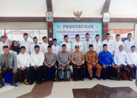 DPK Majelis Ulama Indonesia Sumbermanjing Wetan Resmi Dilantik DPK Majelis Ulama Indonesia Sumbermanjing Wetan Resmi Dilantik`