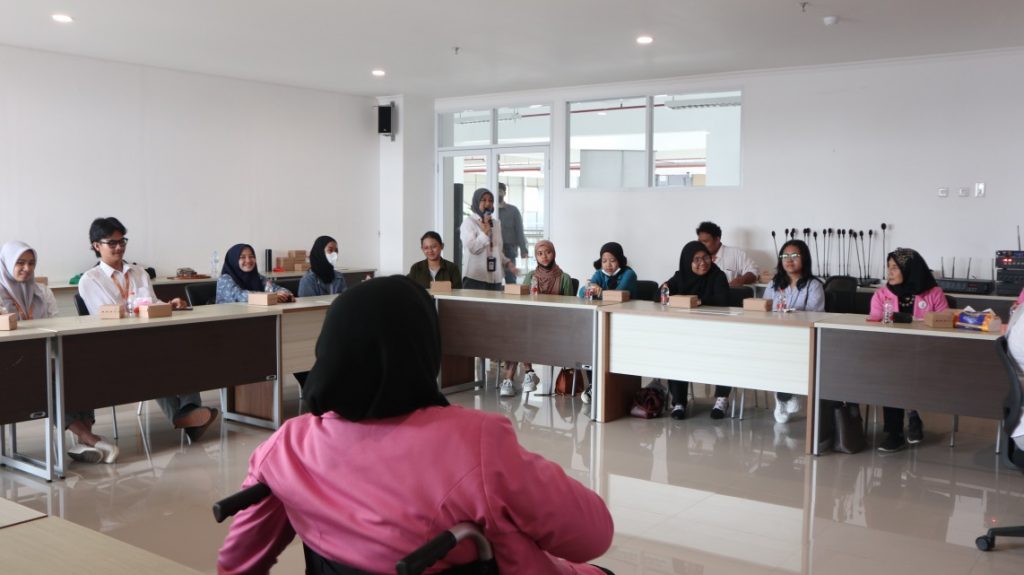Keluarga Baru Sahabat HWDI Dukung Inklusi Melalui Sosialisasi HWDI Malang