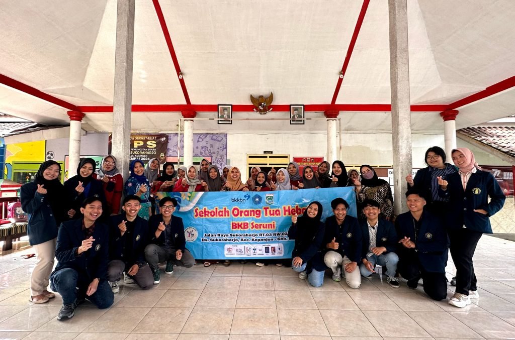 Mahasiswa PKM UB 121 Desa Sukoraharjo Siap Membangun Perubahan Menuju Smart Vilage Pengabdian Kepada Masyarakat (PKM) mahasiswa Universitas Brawijaya Desa Sukoraharjo