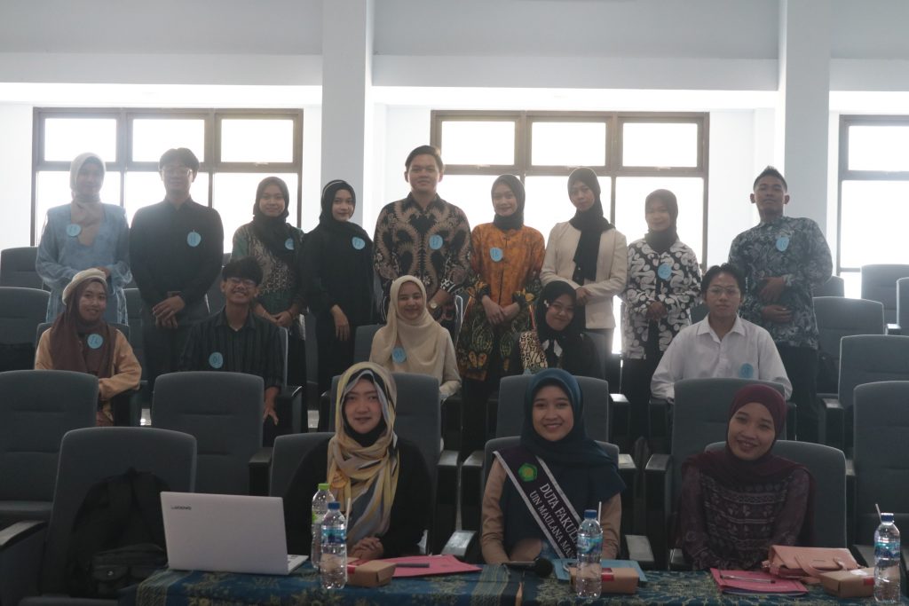 Kembali Rebut Perhatian, Pemilihan Duta Fakultas Psikologi UIN Malang Memasuki Tahap 3 Dewan juri dan juga peserta pemilihan duta Fakultas Psikologi UIN Malang usai melaksanakan seleksi tahap 3