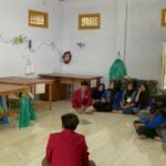 Mahasiswa PMM UMM Edukasi Pemanfaatan Teknologi Pada Perusahaan Sarung