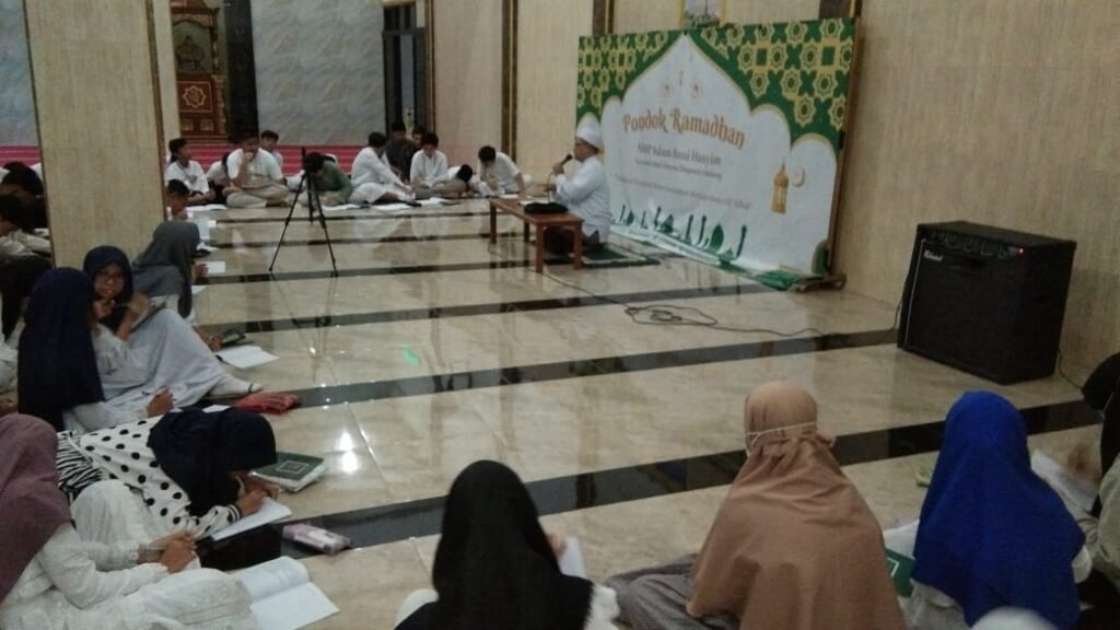 Ramadhan Kareem SMP Islam Bani Hasyim: Kembangkan Pemahaman dan Kedalaman Ibadah Ramadhan Kareem SMP Islam Bani Hasyim: Kembangkan Pemahaman dan Kedalaman Ibadah