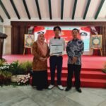 Siswa SMP Bani Hasyim Terima Penghargaan Siswa Berprestasi Kabupaten Malang