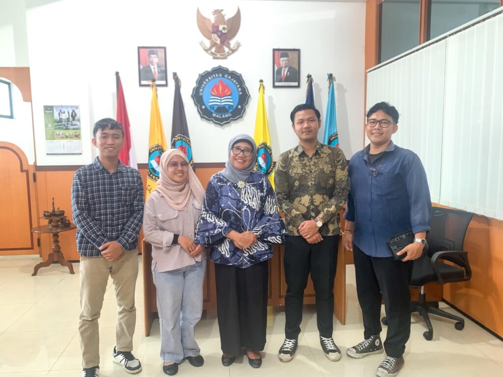 Diskusi Pilkada BEM Malang Raya Ditolak Rektorat Uniga Malang Koordinator BEM Malang & Pengurus bersama Rektor