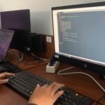 Adakan Pengabdian di PKBM Zamzam, Mahasiswa UMM Ajarkan Desain, Public Speaking, Hingga Pembuatan Website!