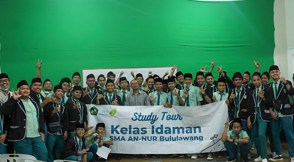 Studi Lapangan Kelas Idaman SMA An Nur Bululawang